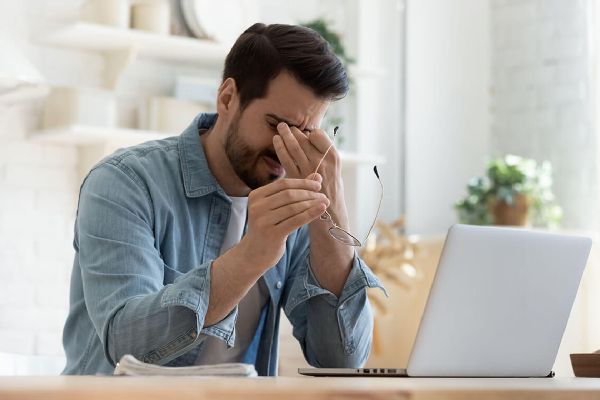Syndrom suchého oka: Daň z moderního životního stylu
